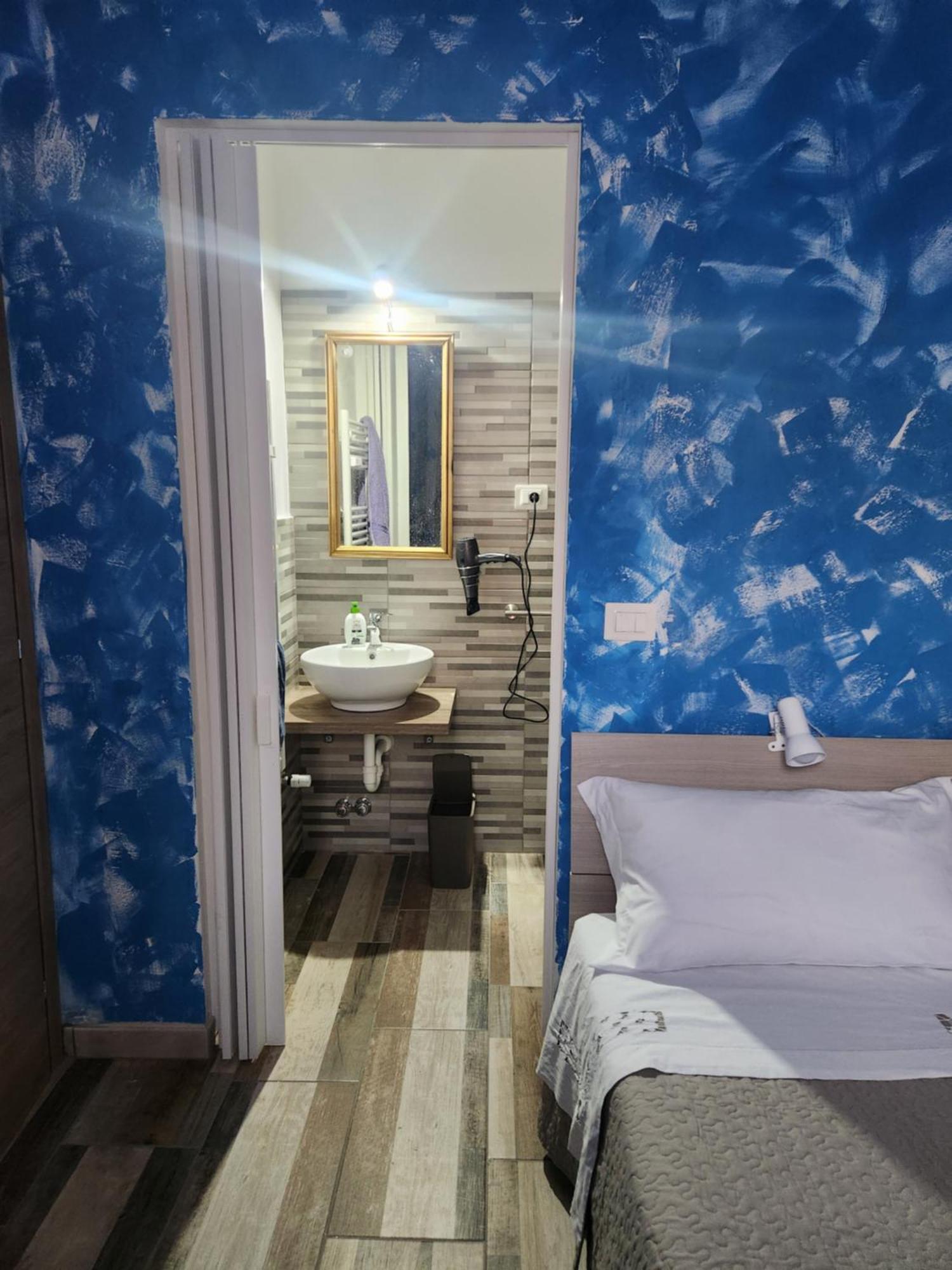 Casa Roxana Hotell Torino Eksteriør bilde