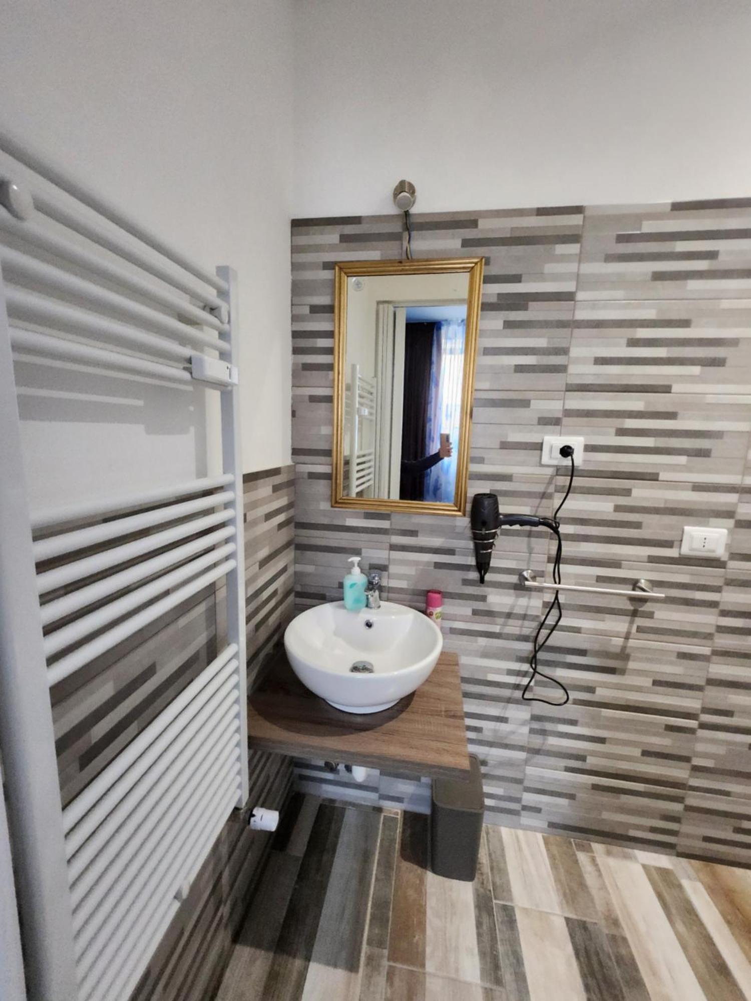 Casa Roxana Hotell Torino Eksteriør bilde