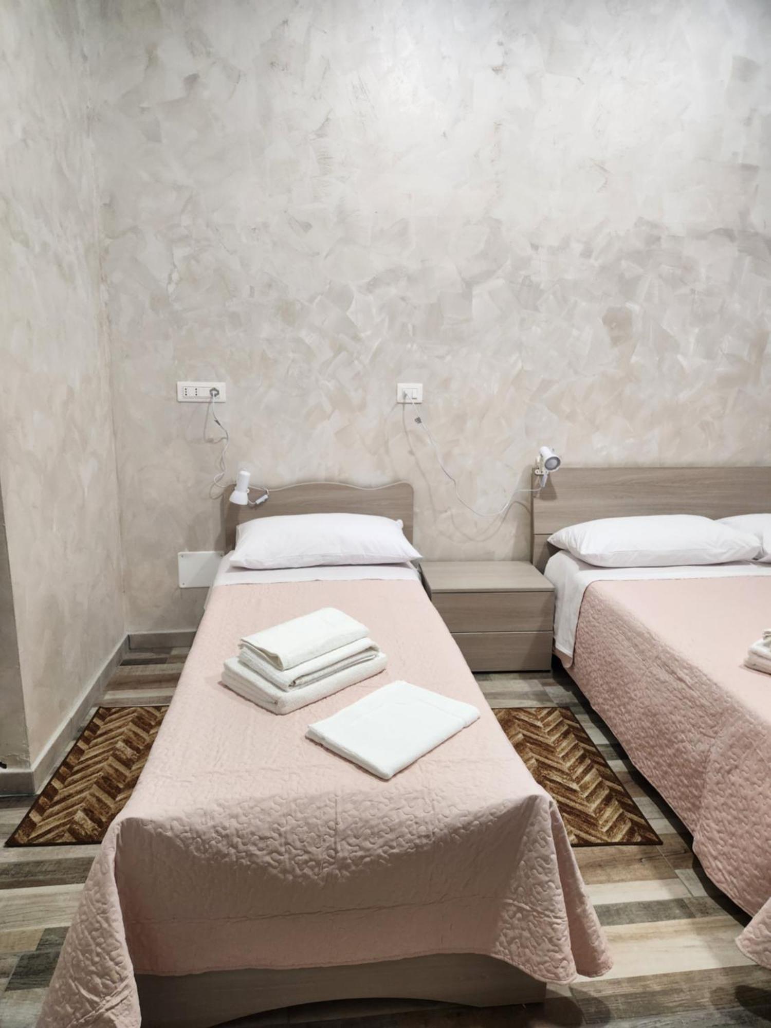 Casa Roxana Hotell Torino Eksteriør bilde